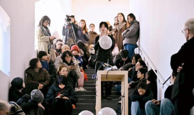 枇杷》仅展一日深港艺术同时发声开元棋牌一周观展｜宋画《山鹊(图11)